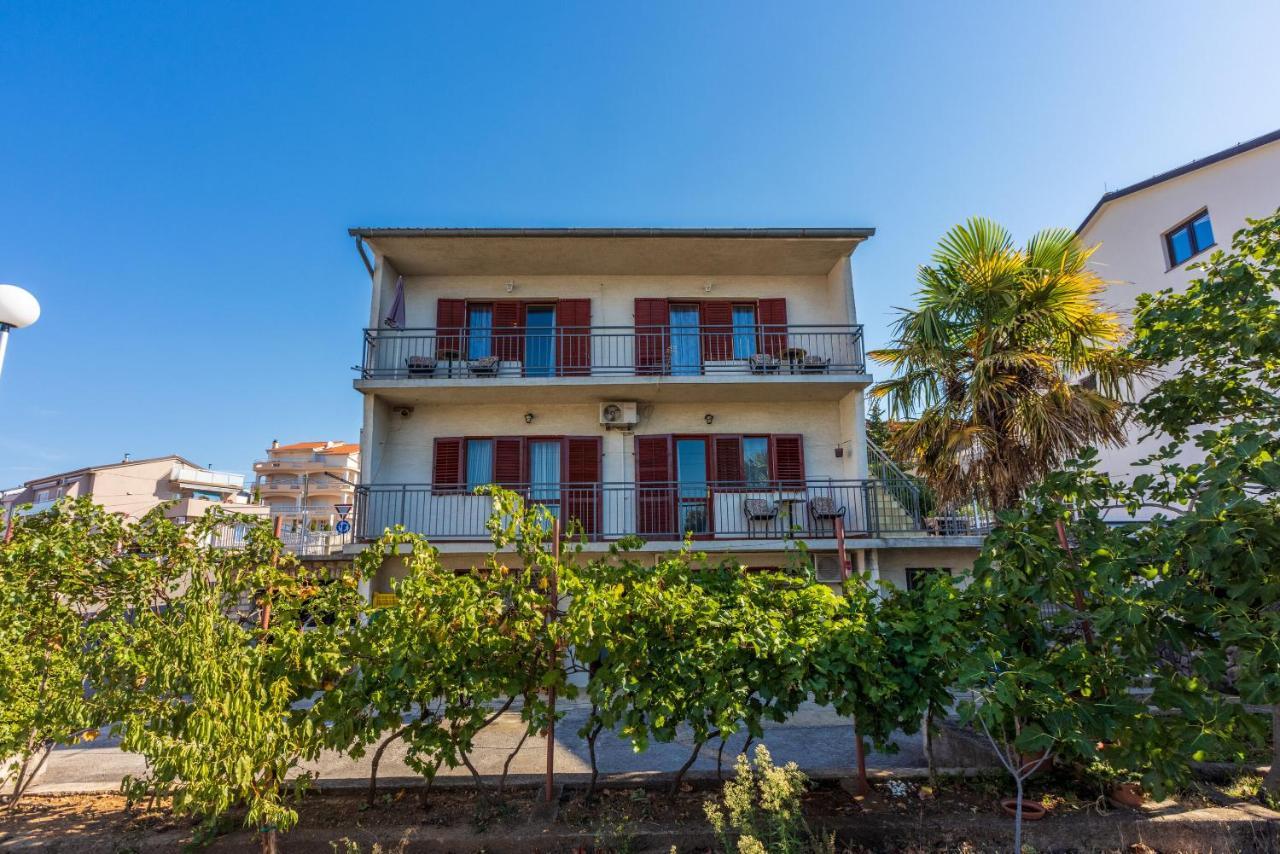 Apartments Filip Crikvenica Exterior photo